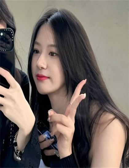 《又见女王蜂》惊艳四座的：专业人士推荐与评分解读